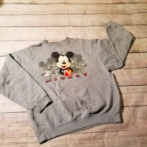 Mickey Mouse nuff said but also cute Disneyland trip comfy cozy size small